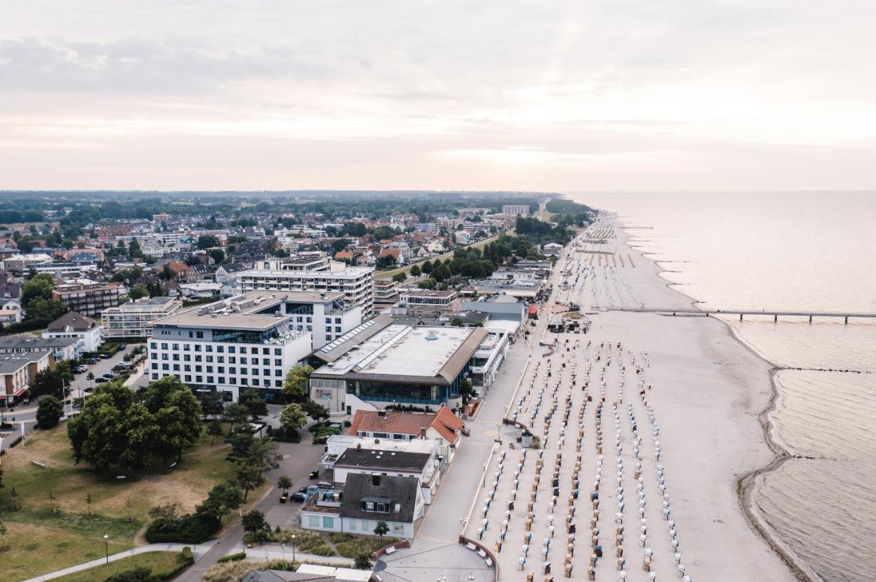 Aja Groemitz Hotel Екстериор снимка