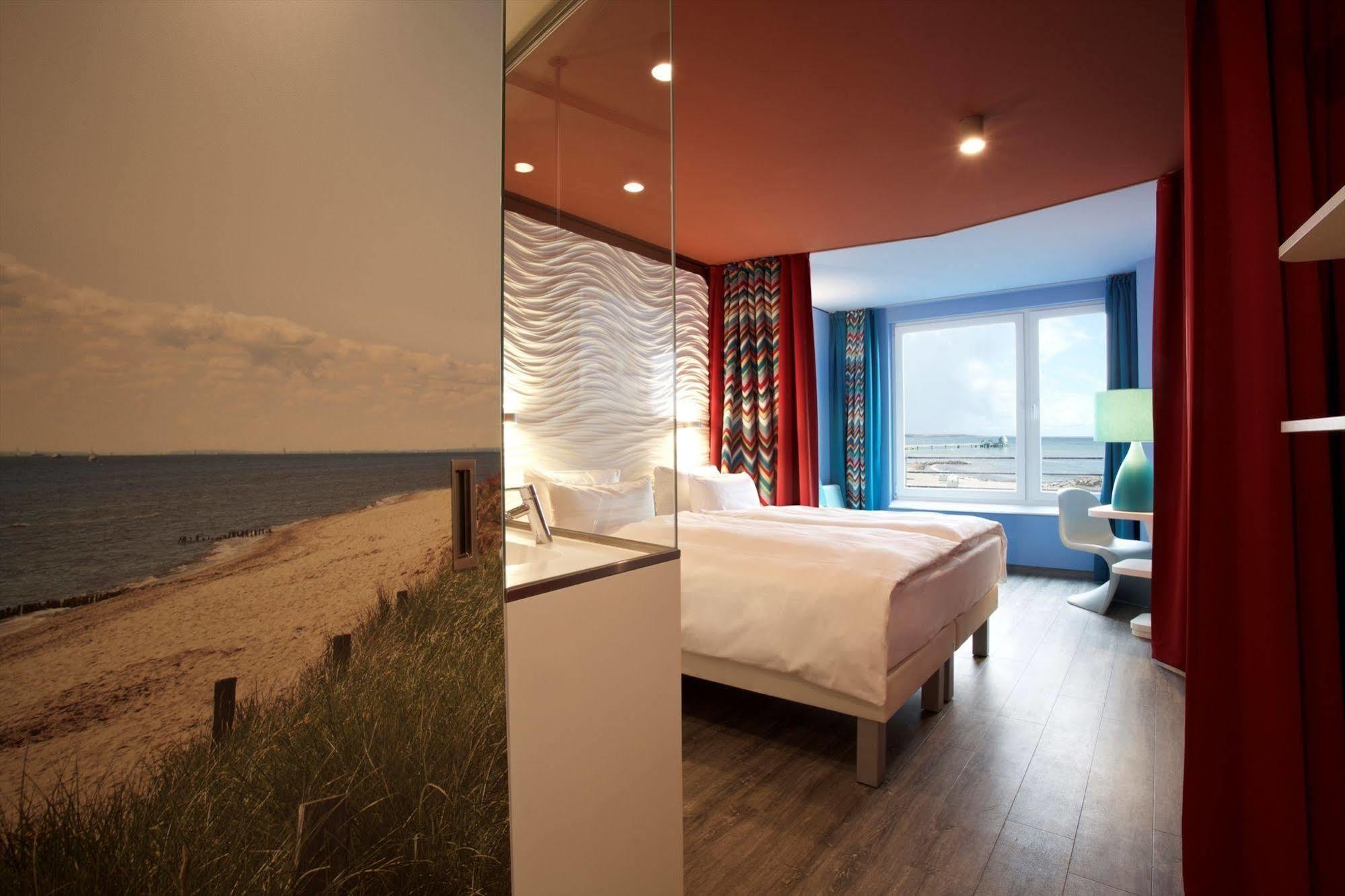 Aja Groemitz Hotel Екстериор снимка